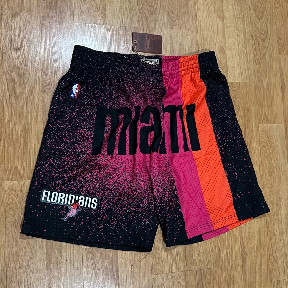 Mitchell & Ness Miami Heats Floridians Shorts Size 2XL